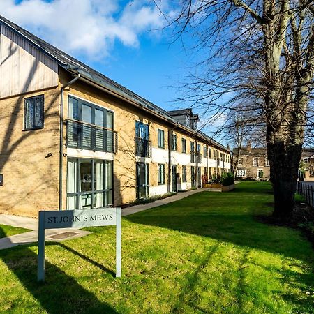 Modern Apartment In Central Quiet York With Free Parking - Contemporary New Building エクステリア 写真