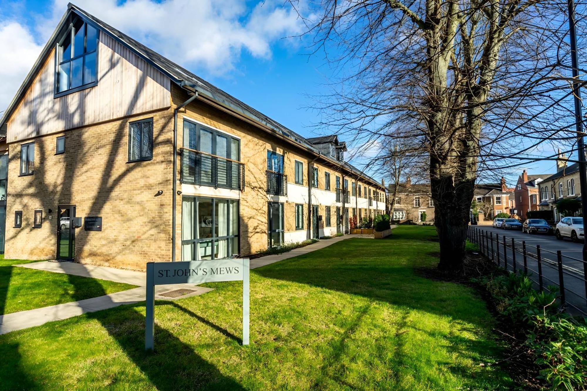 Modern Apartment In Central Quiet York With Free Parking - Contemporary New Building エクステリア 写真